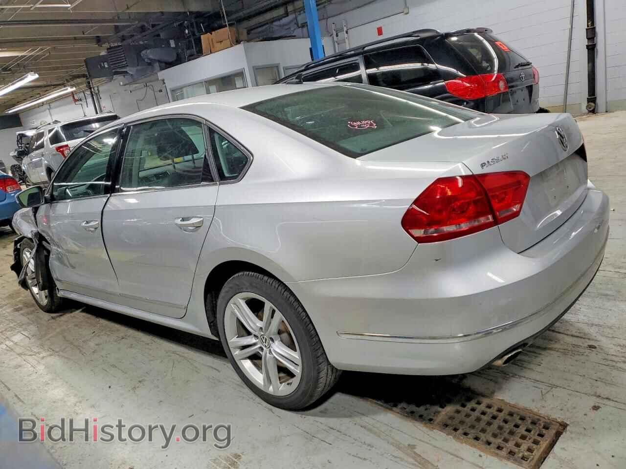 2015 VOLKSWAGEN PASSAT - VIN: 1VWCS7A30FC123231 - Фото 2