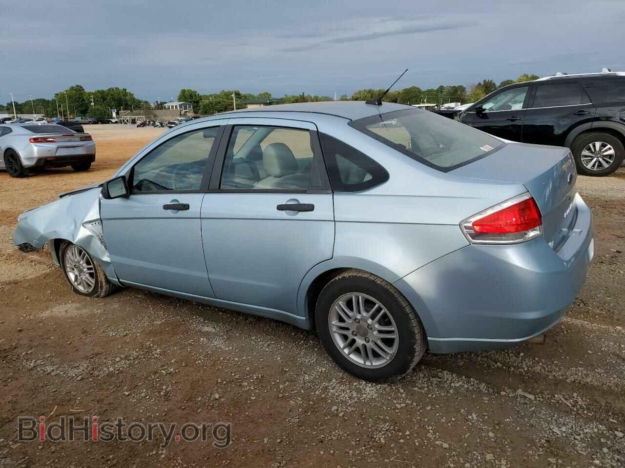 2008 FORD FOCUS - VIN: 1FAHP35N08W268520 - Фото 2