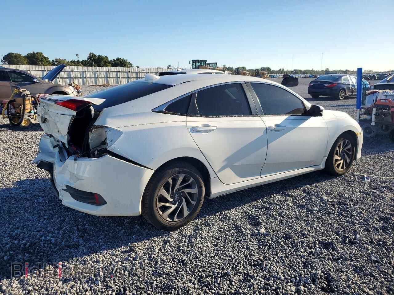 2017 HONDA CIVIC - VIN: 19XFC2F83HE076759 - Photo 3