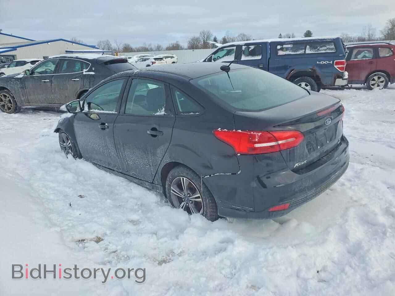 2018 FORD FOCUS - VIN: 1FADP3FE4JL222094 - Фото 2
