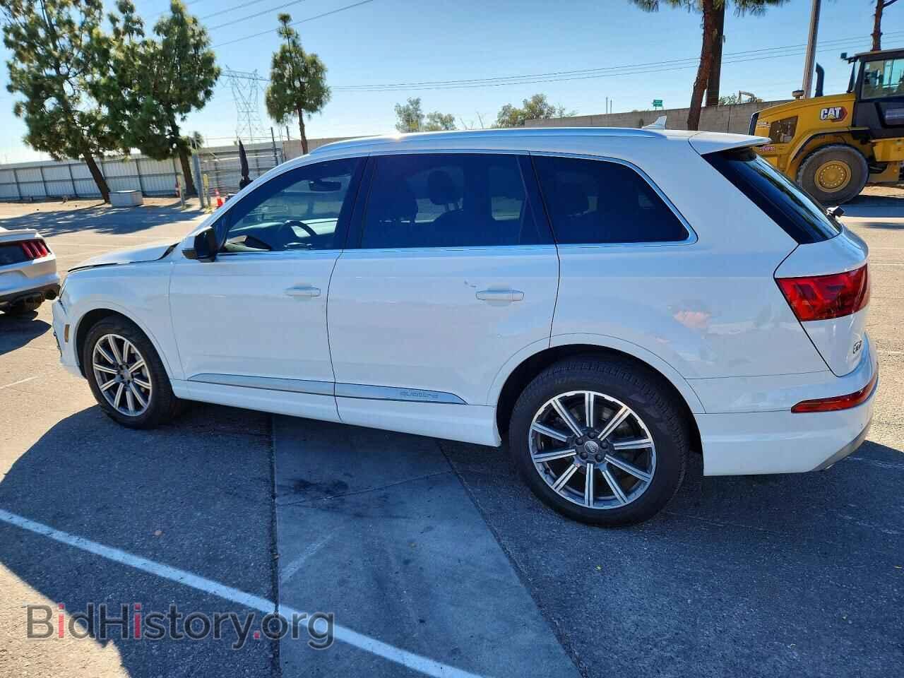 2017 Audi Q7 (VIN WA1AAAF75HD012090) — фото 2 из 12