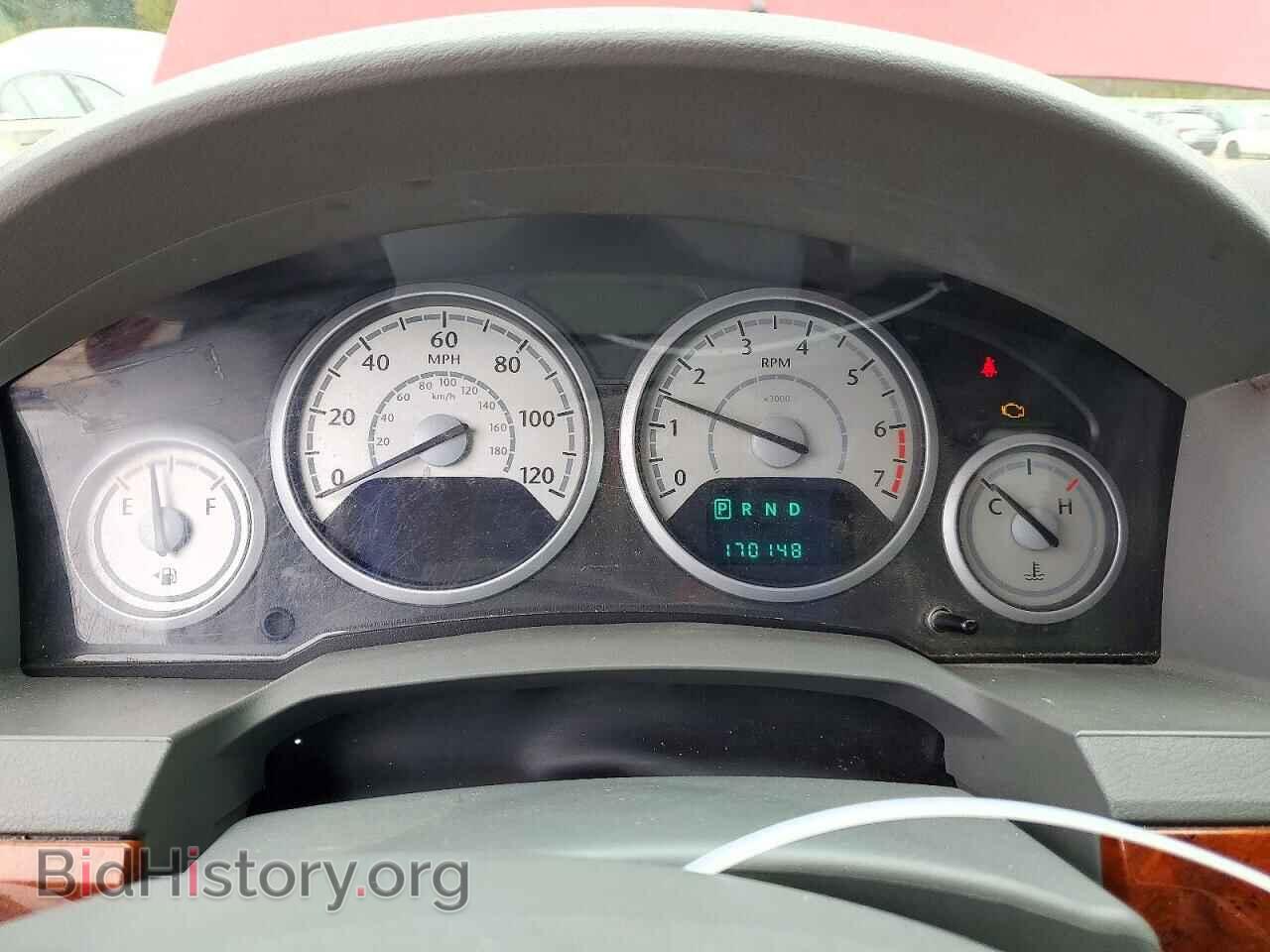 2008 Chrysler MINIVAN (VIN 2A8HR44H88R799634) — photo 9 of 13