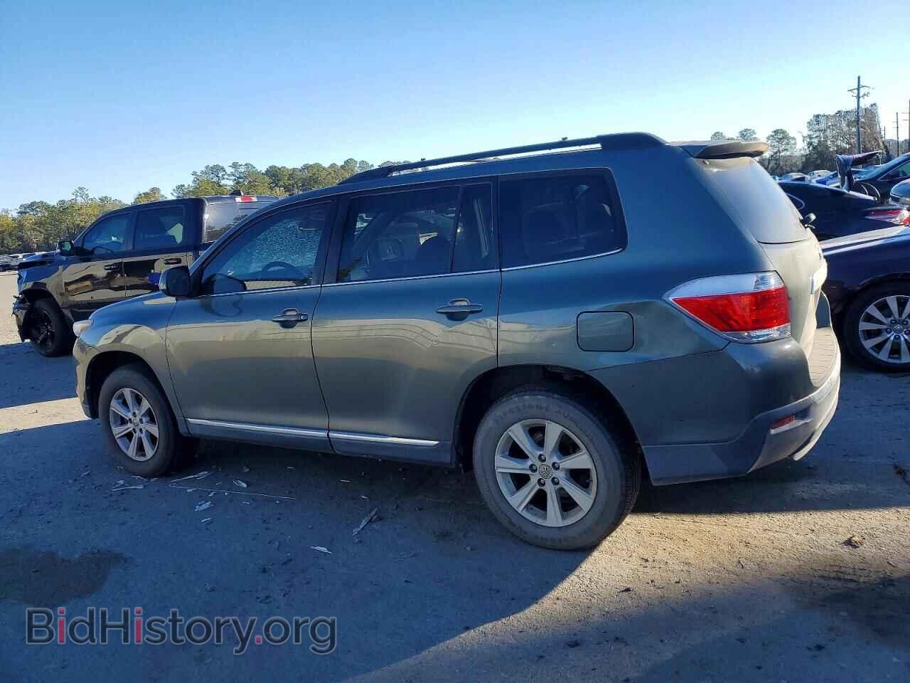 2013 TOYOTA HIGHLANDER - VIN: 5TDBK3EH0DS261392 - Фото 2