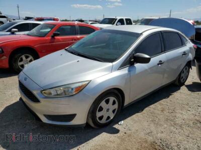 2017 Ford FOCUS S, silver — VIN 1FADP3E21HL333378, Copart