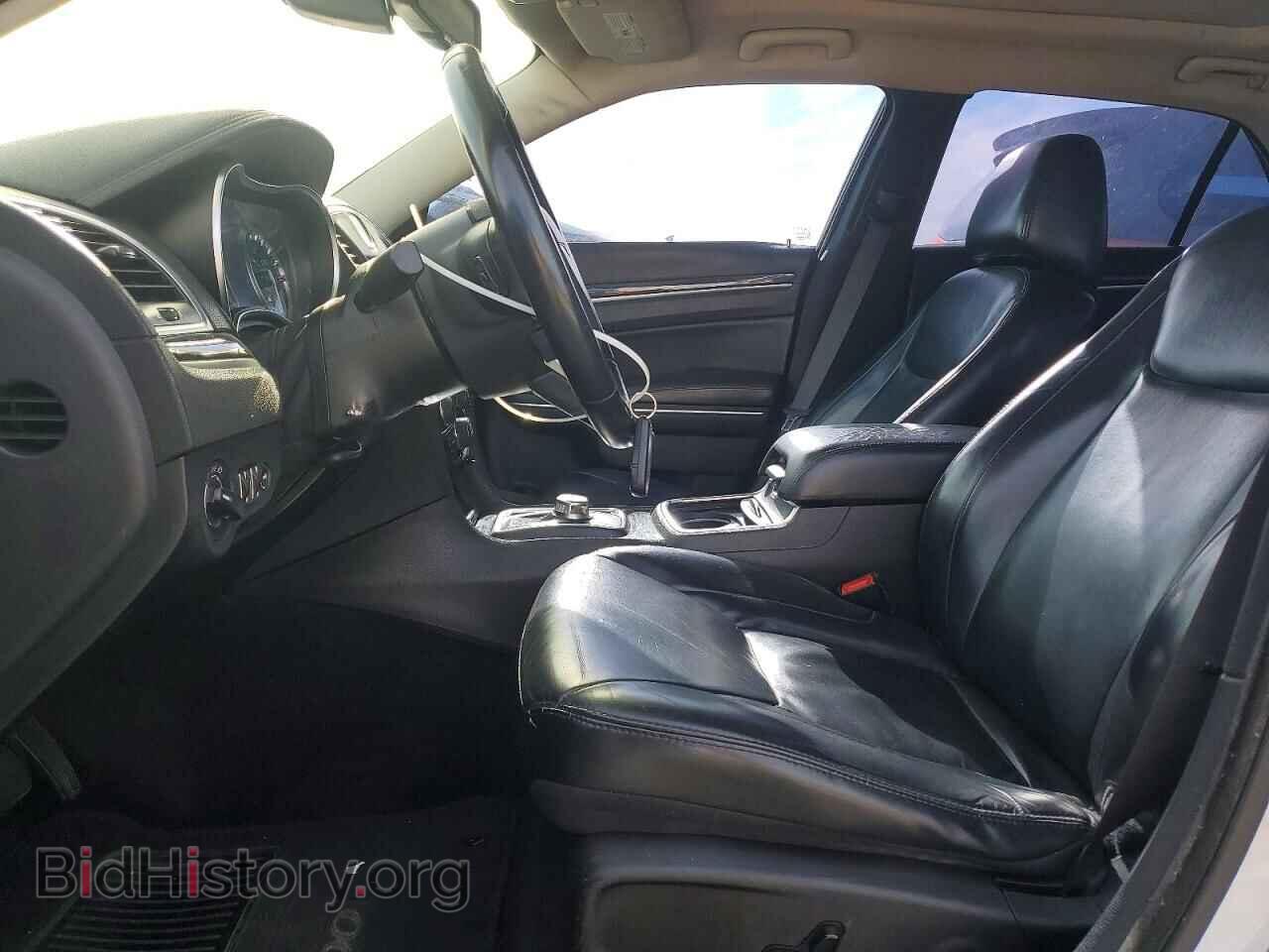 2016 CHRYSLER 300 - VIN: 2C3CCAAG8GH223631 - Фото 7