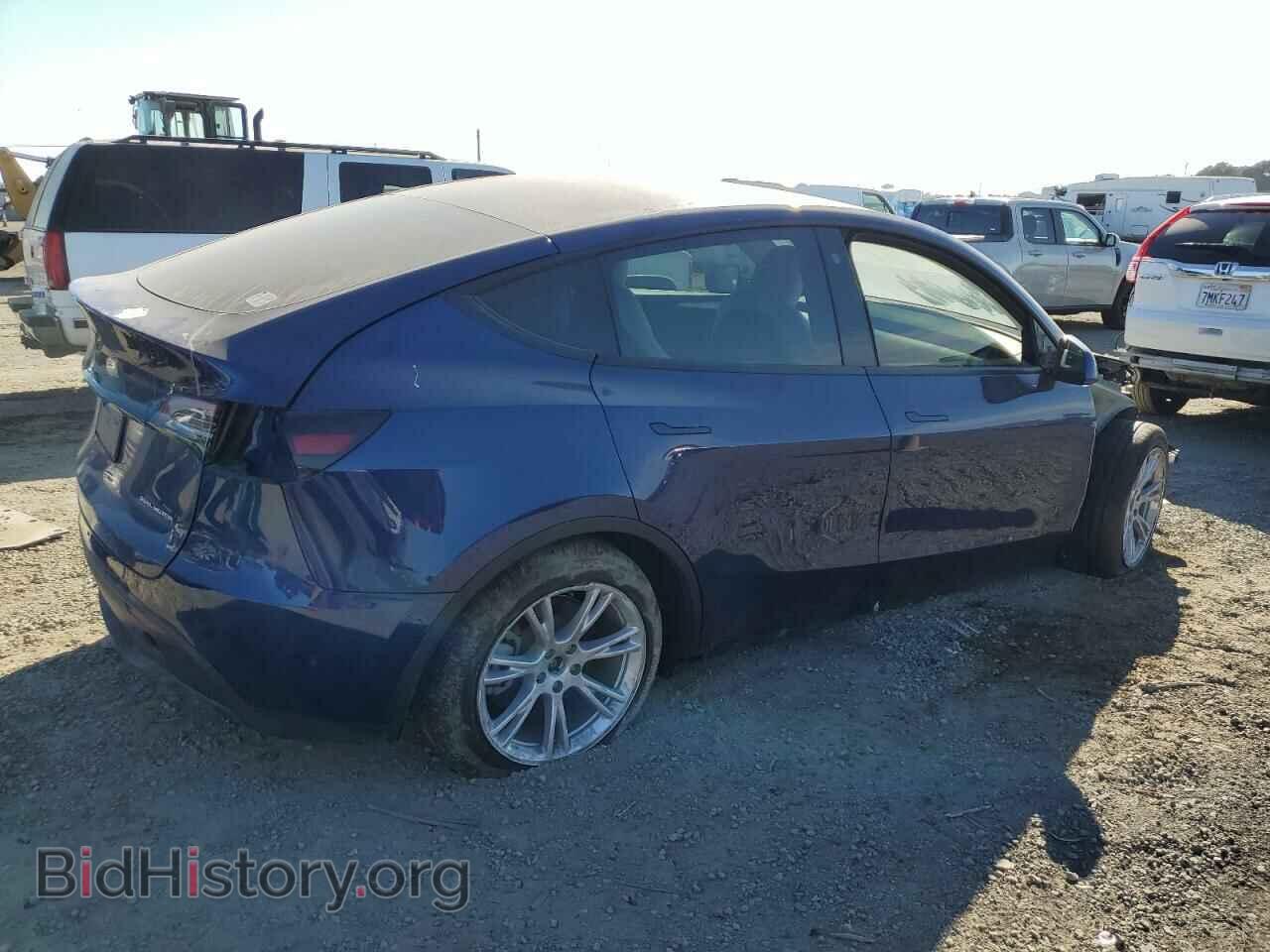 2023 TESLA MODEL Y - VIN: 7SAYGDEE7PF628033 - Фото 3