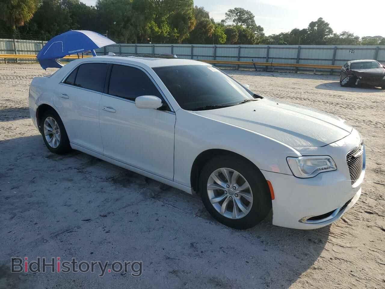 2015 CHRYSLER 300 - VIN: 2C3CCAAG3FH930537 - Фото 4