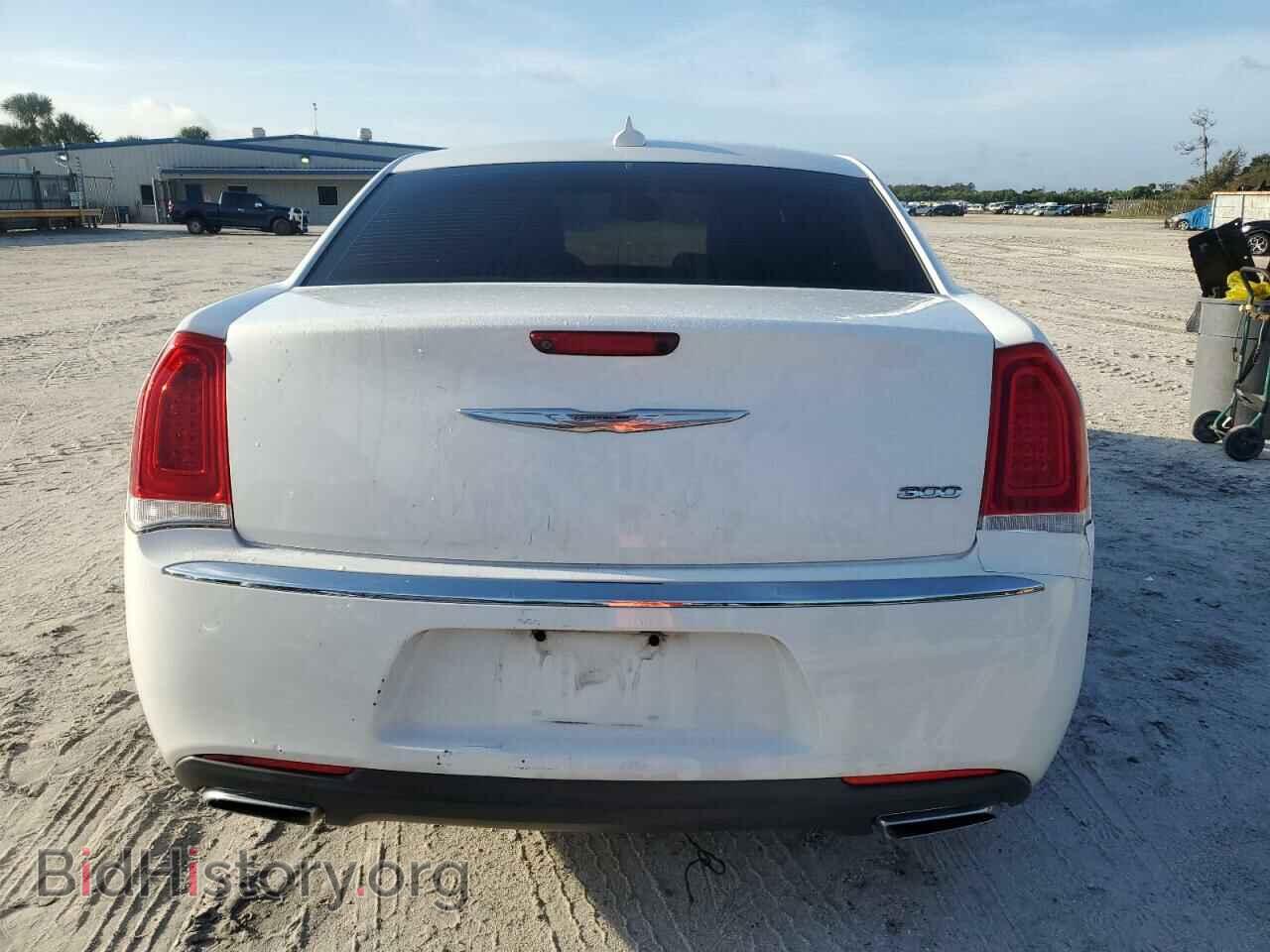 2015 CHRYSLER 300 - VIN: 2C3CCAAG3FH930537 - Фото 6