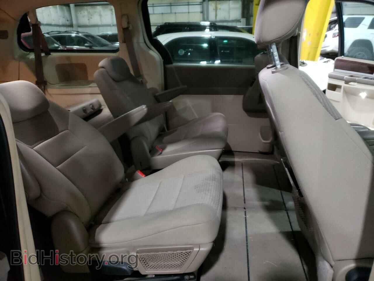2010 CHRYSLER MINIVAN - VIN: 2A4RR5D18AR266395 - Фото 11