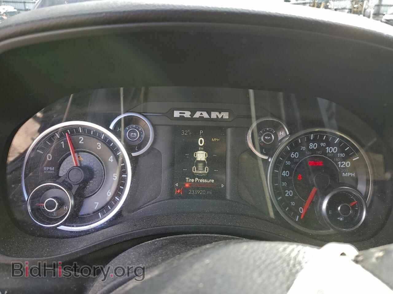2019 RAM 1500 - VIN: 1C6SRFFT3KN802459 - Фото 9