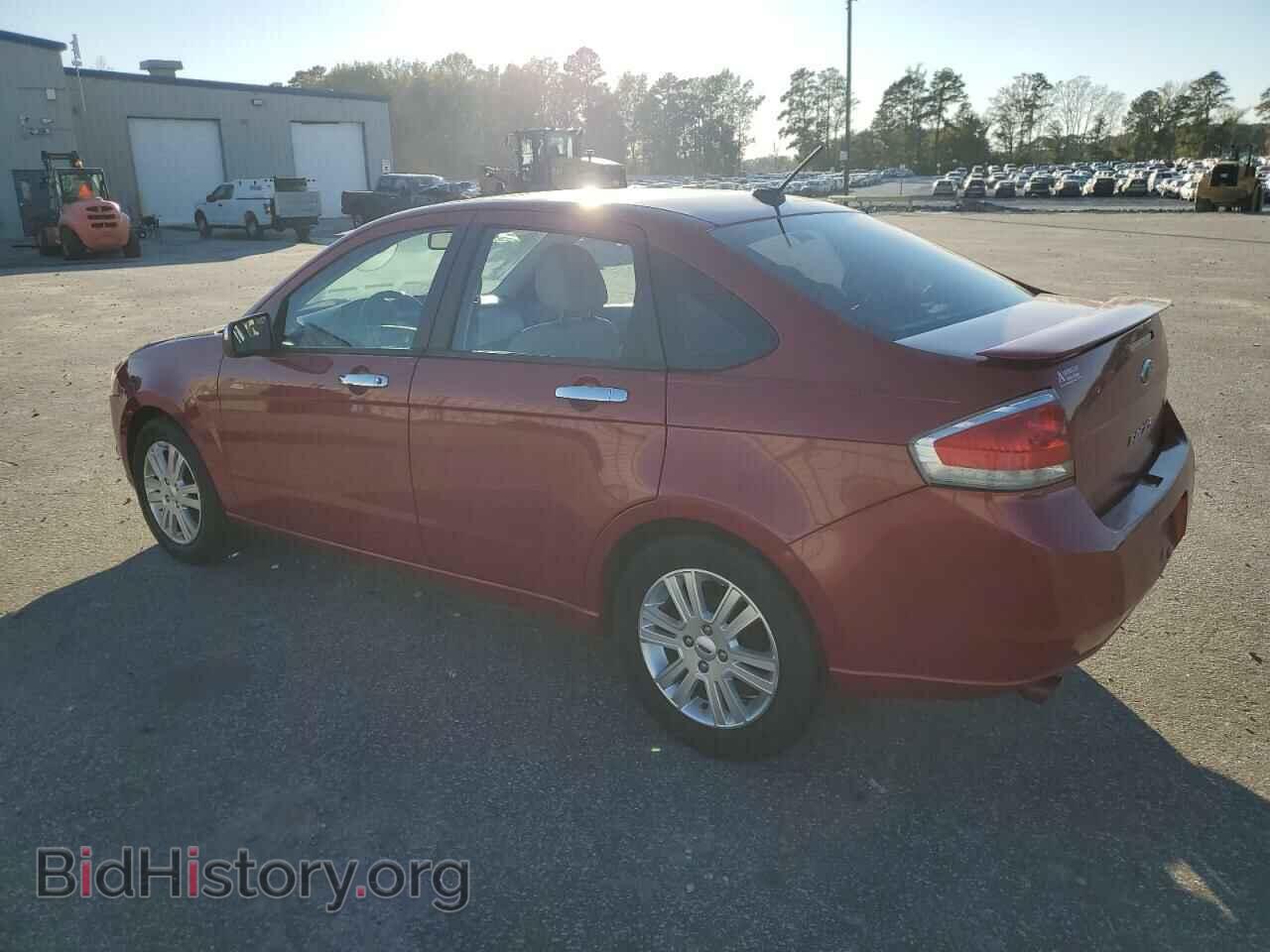 2011 FORD FOCUS - VIN: 1FAHP3HN5BW141331 - Фото 2