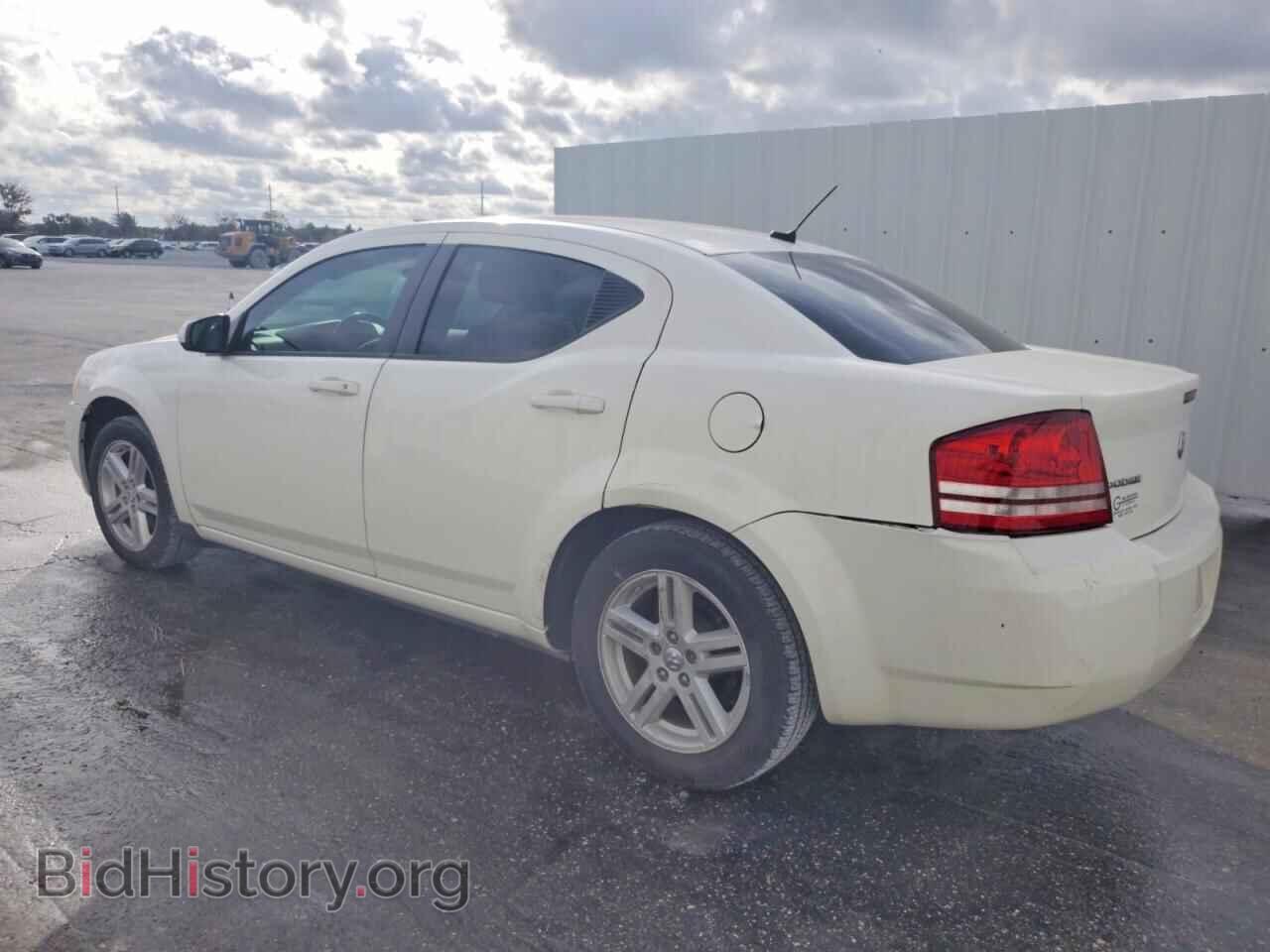 2010 DODGE AVENGER - VIN: 1B3CC1FB2AN229353 - Photo 2