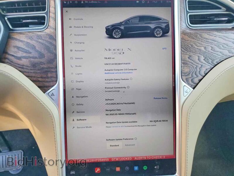 2017 Tesla MODEL X (VIN 5YJXCBE28HF054655) — фото 9 из 12