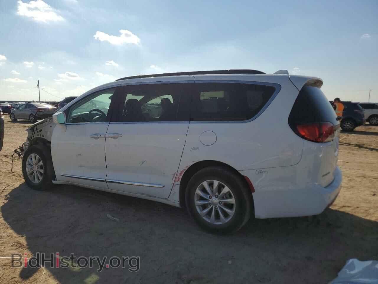 2017 CHRYSLER PACIFICA - VIN: 2C4RC1BGXHR539922 - Фото 2