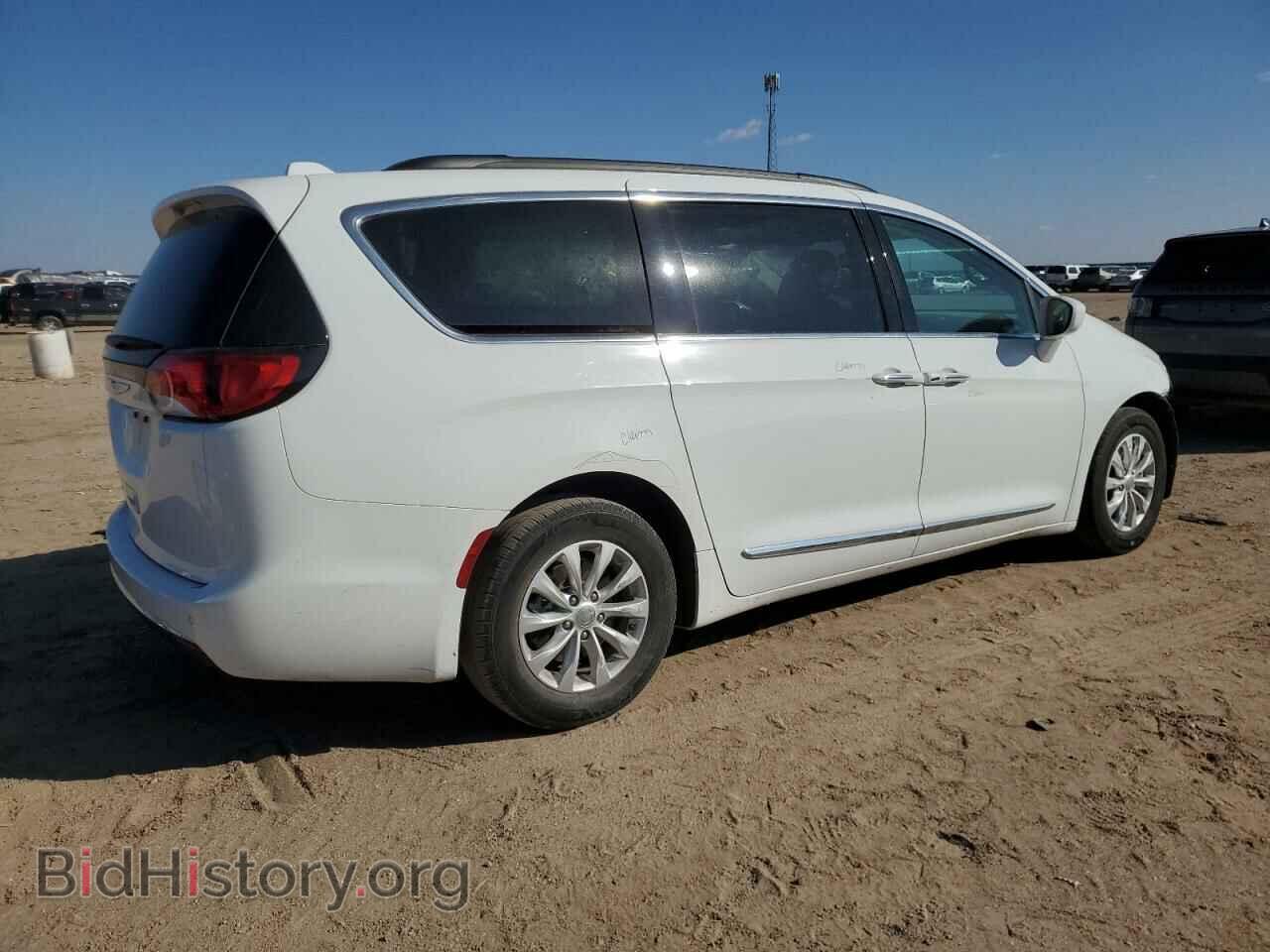 2017 CHRYSLER PACIFICA - VIN: 2C4RC1BGXHR539922 - Фото 3