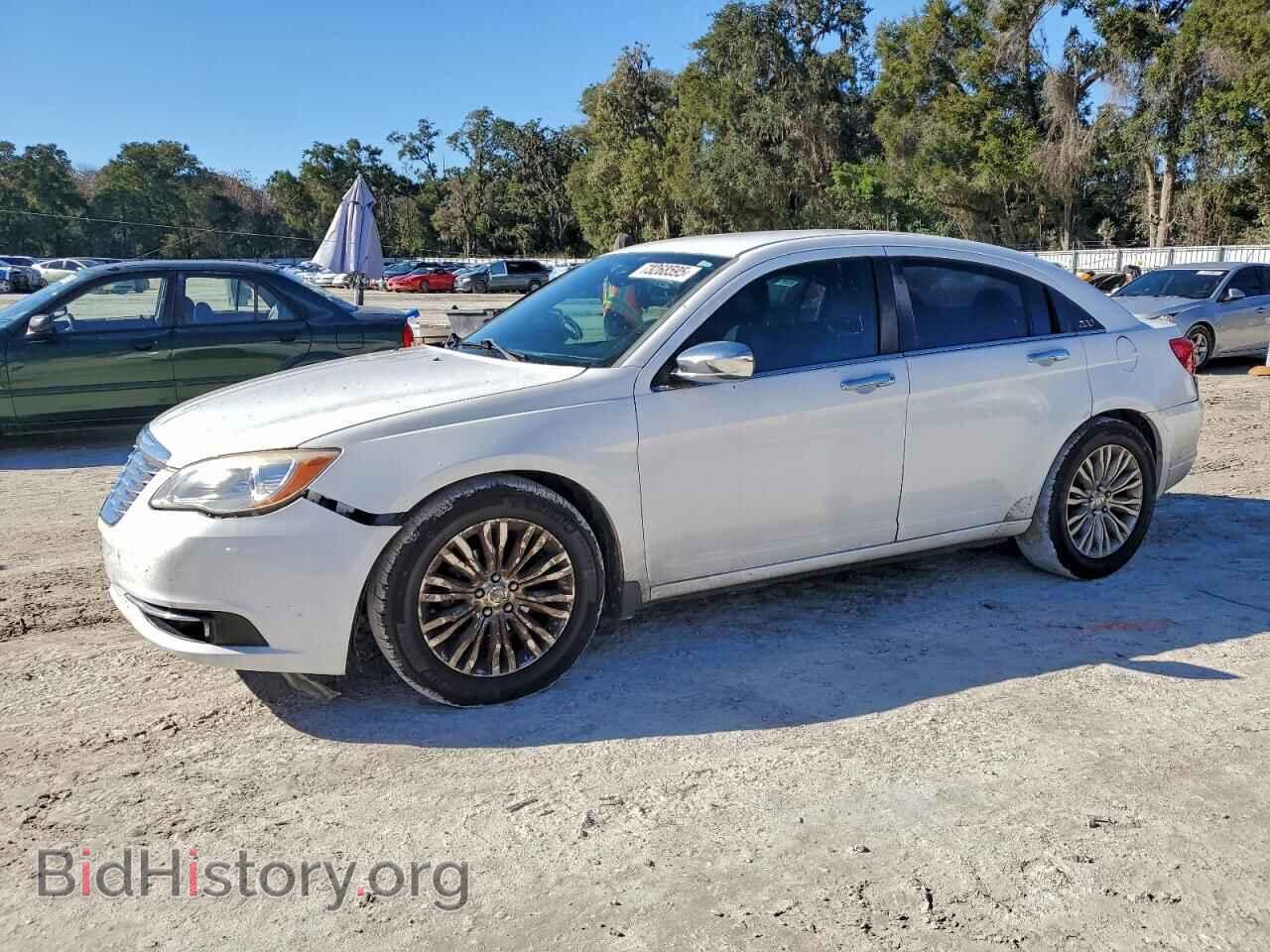 Photo 1C3BC2FG4BN548402 - CHRYSLER 200 2011