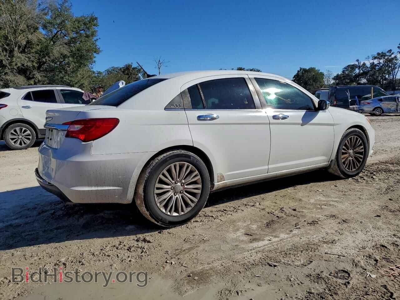 2011 CHRYSLER 200 - VIN: 1C3BC2FG4BN548402 - Фото 3