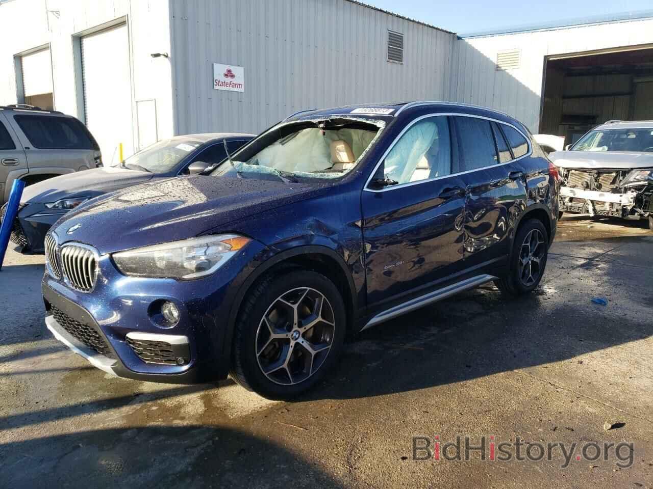 Photo WBXHU7C32J5H43887 - BMW X1 2018