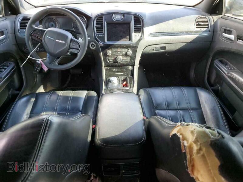 2018 Chrysler 300 (VIN 2C3CCAGG7JH204115) — фото 8 из 12