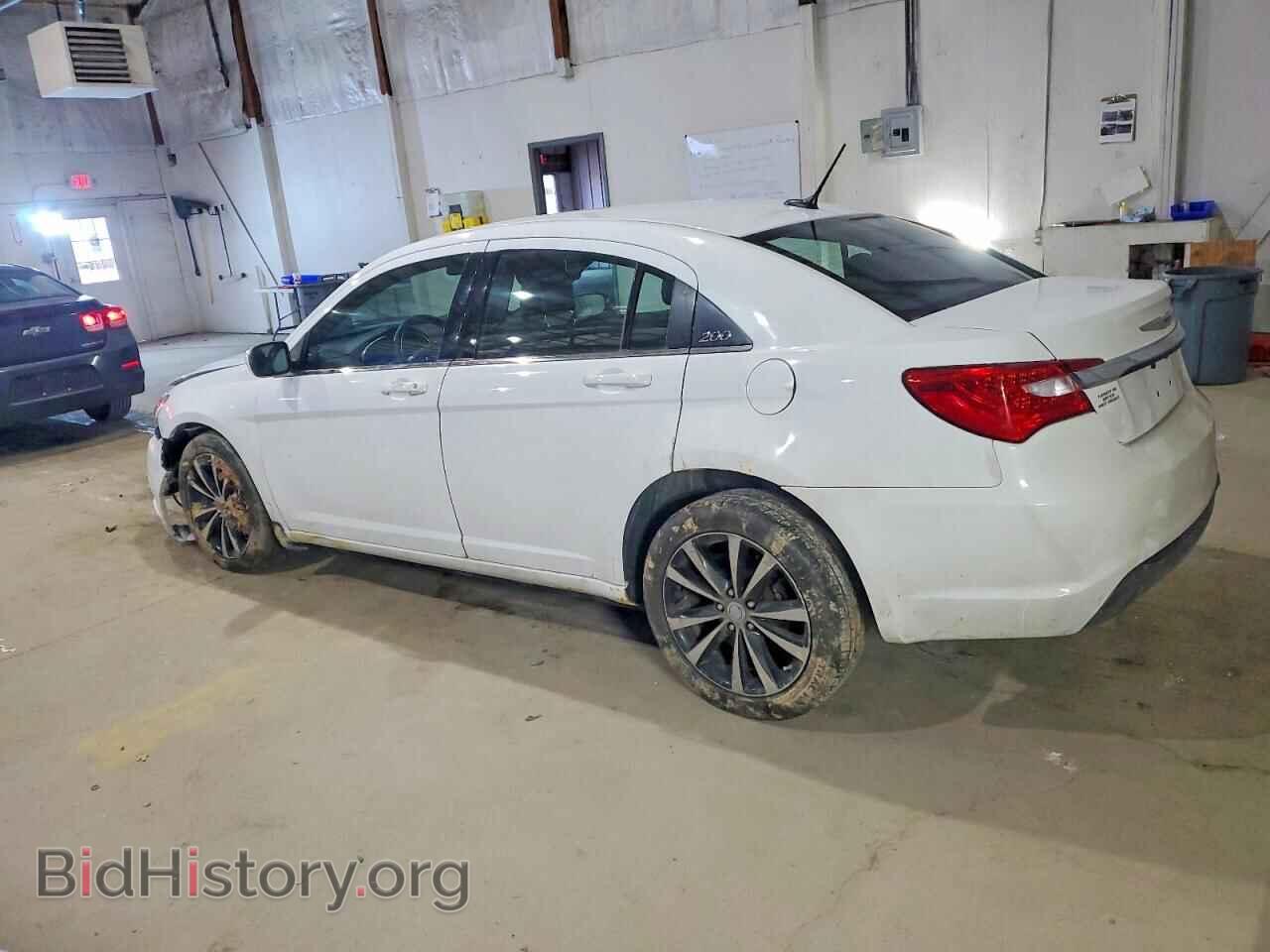 2012 CHRYSLER 200 - VIN: 1C3CCBBG4CN302901 - Фото 2