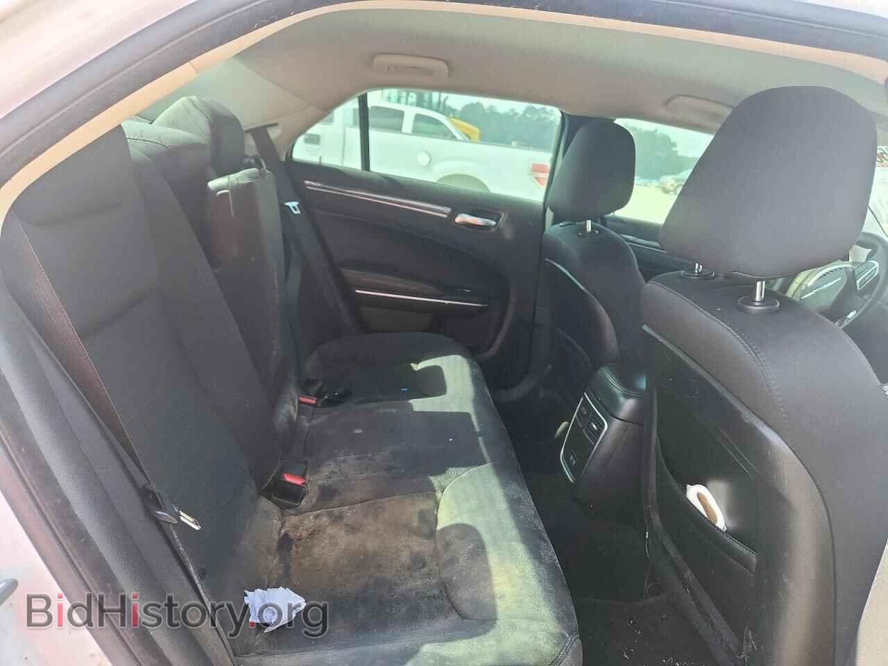 2019 CHRYSLER 300 - VIN: 2C3CCAAG2KH590002 - Фото 10