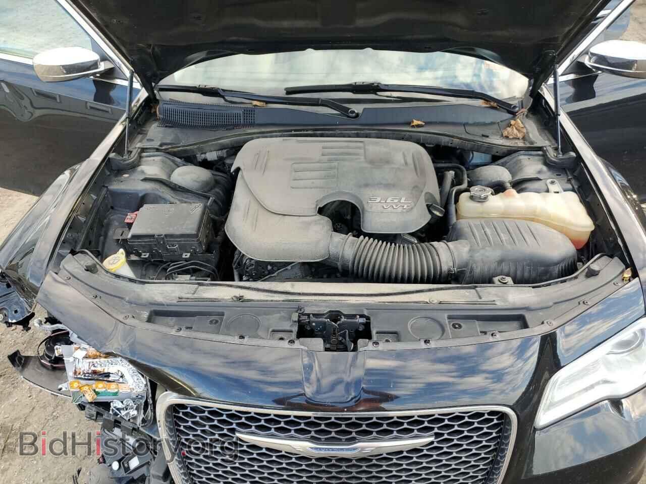 2016 CHRYSLER 300 - VIN: 2C3CCAKG8GH261777 - Фото 11