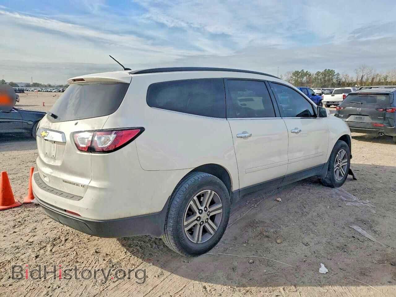 2015 CHEVROLET TRAVERSE - VIN: 1GNKRHKD8FJ306175 - Фото 3