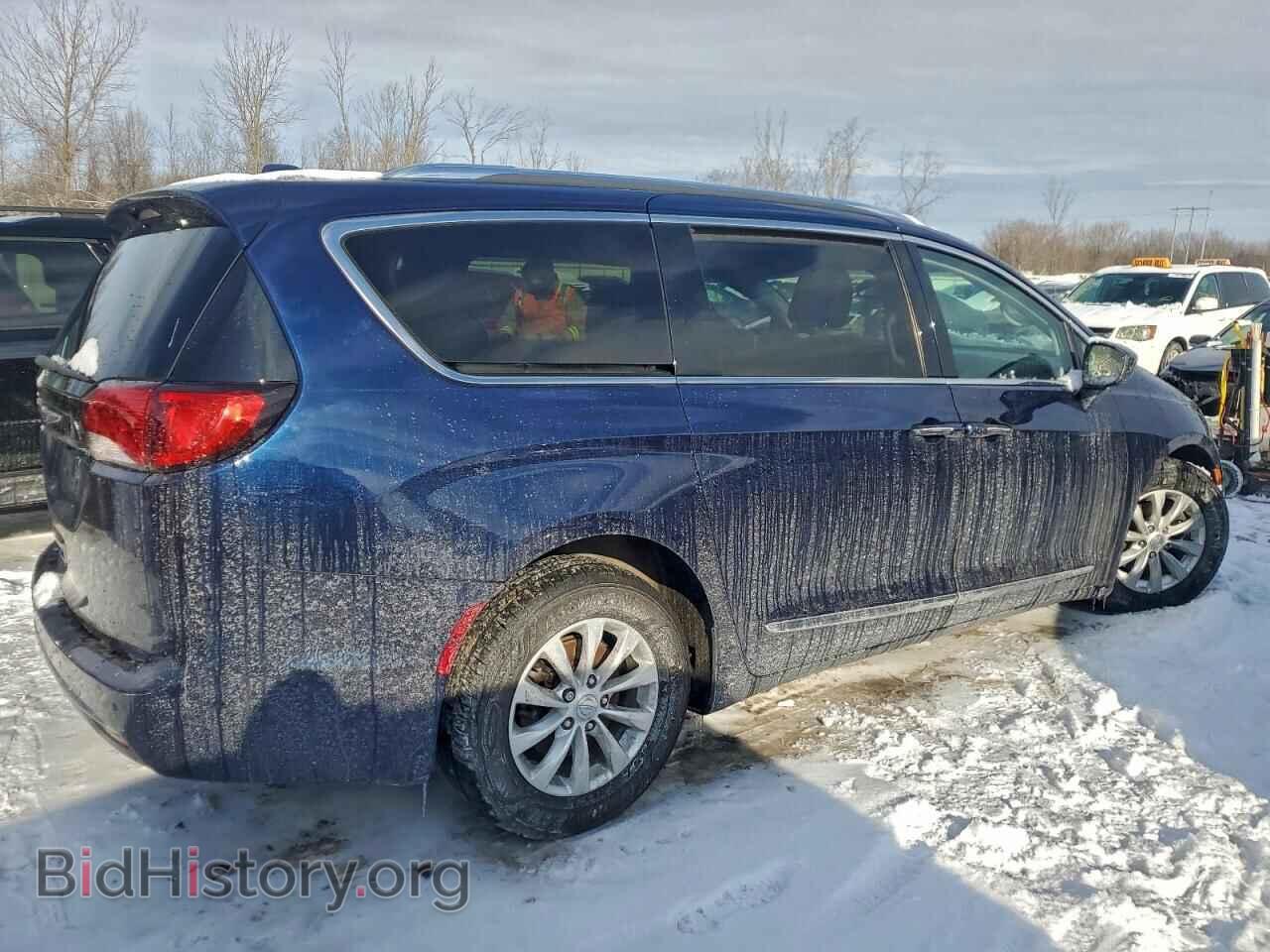 2018 CHRYSLER PACIFICA - VIN: 2C4RC1BGXJR204407 - Фото 3