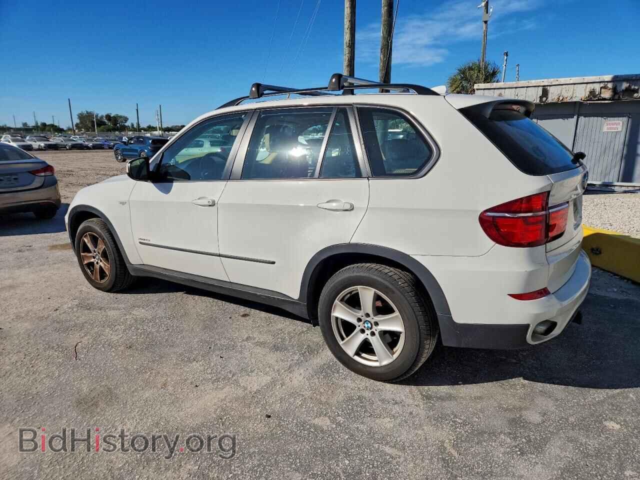 2013 BMW X5 - VIN: 5UXZV4C52D0E08076 - Фото 2