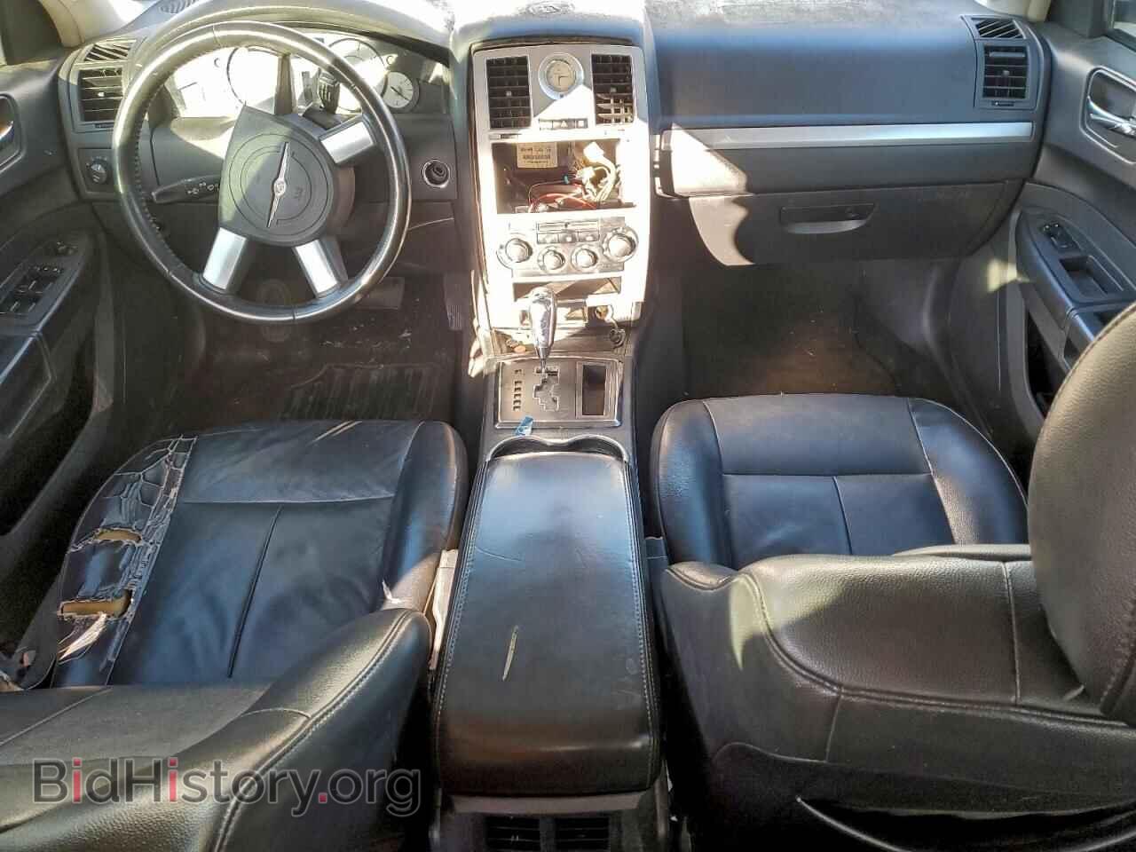 2010 CHRYSLER 300 - VIN: 2C3CA5CV5AH192581 - Фото 8