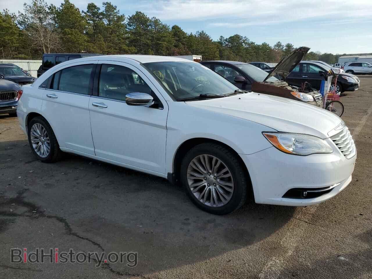 2011 CHRYSLER 200 - VIN: 1C3BC2FG8BN565932 - Фото 4