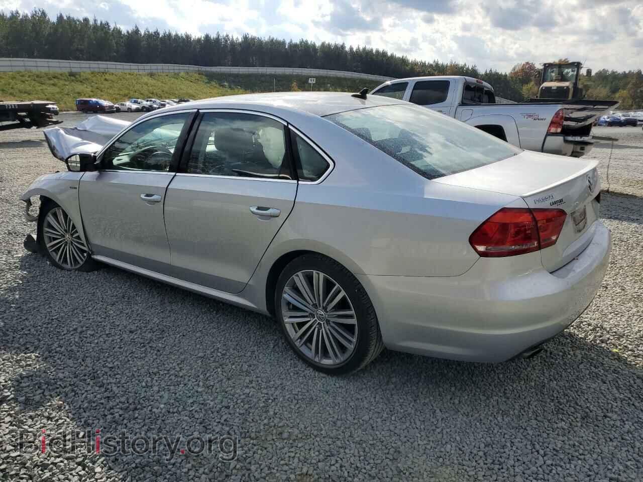 2015 VOLKSWAGEN PASSAT - VIN: 1VWBT7A33FC064653 - Фото 2