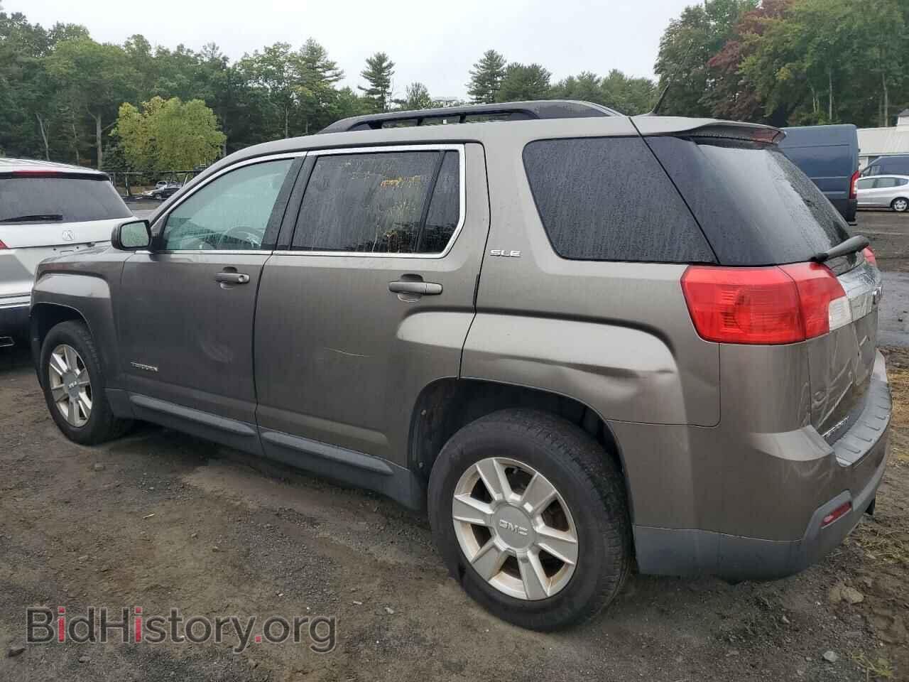 2011 GMC TERRAIN - VIN: 2CTALSEC0B6348213 - Photo 2