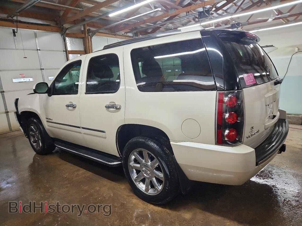 2013 GMC YUKON - VIN: 1GKS2EEFXDR372674 - Photo 2