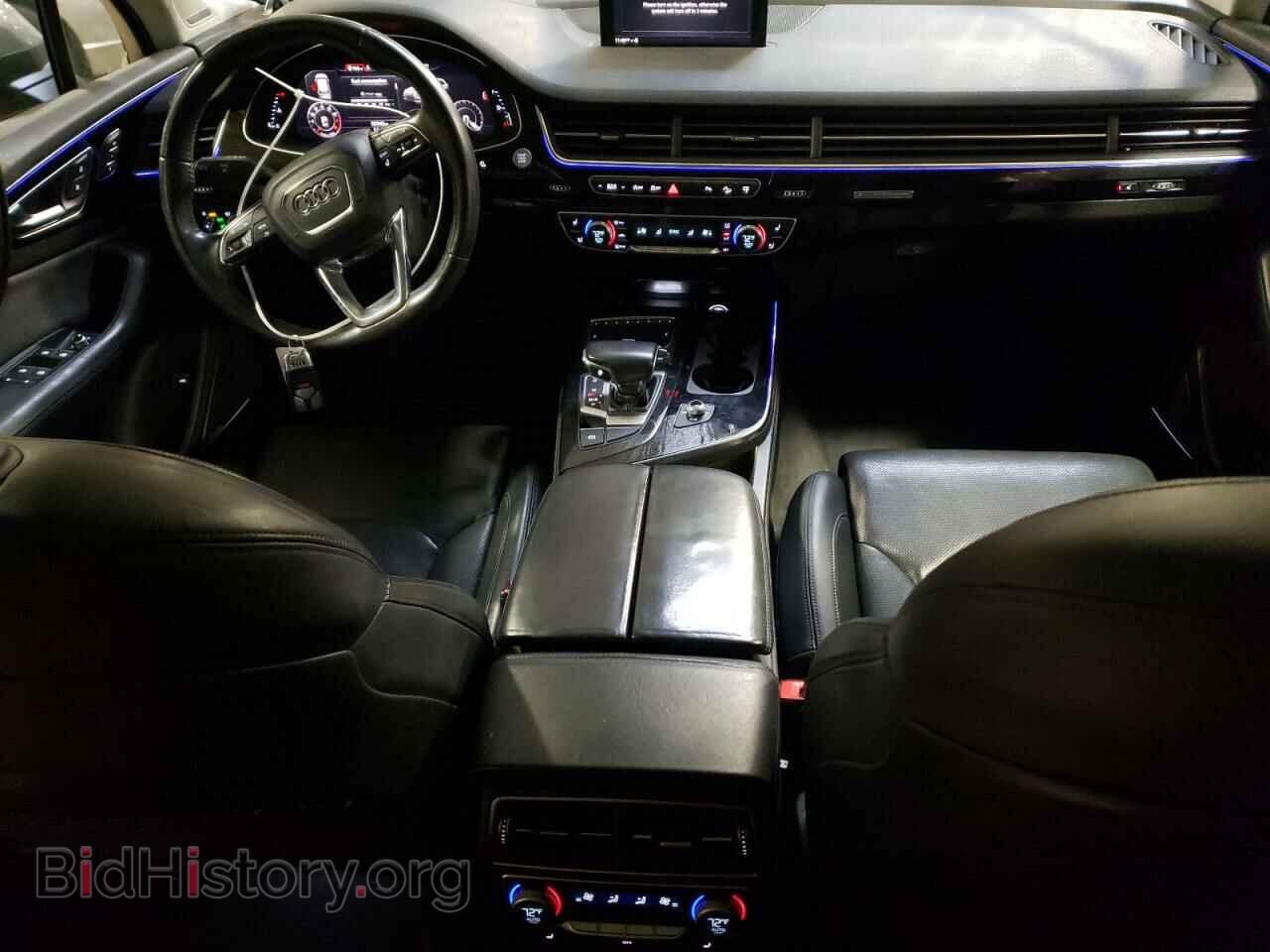 2017 AUDI Q7 - VIN: WA1VAAF78HD002476 - Фото 8