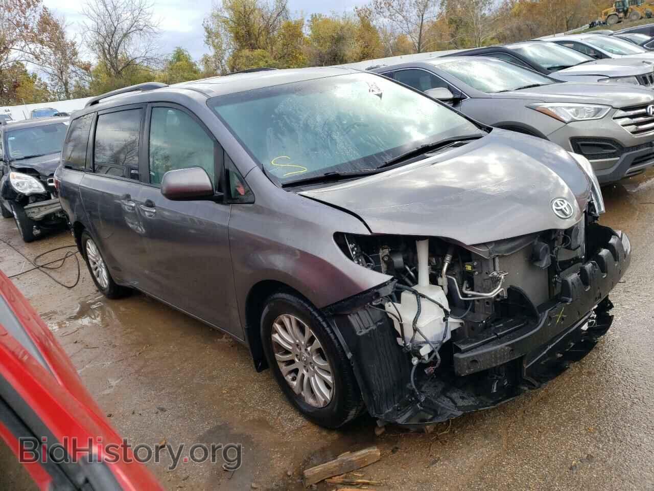 2017 TOYOTA All Models - VIN: 5TDYZ3DCXHS872726 - Фото 4
