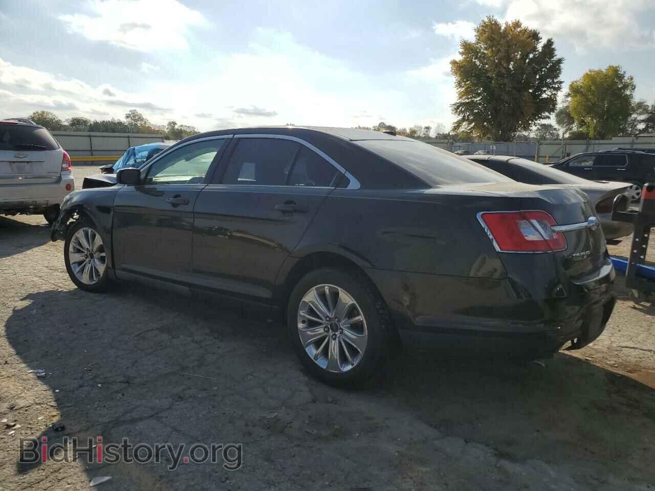 2011 FORD TAURUS - VIN: 1FAHP2FWXBG102475 - Фото 2