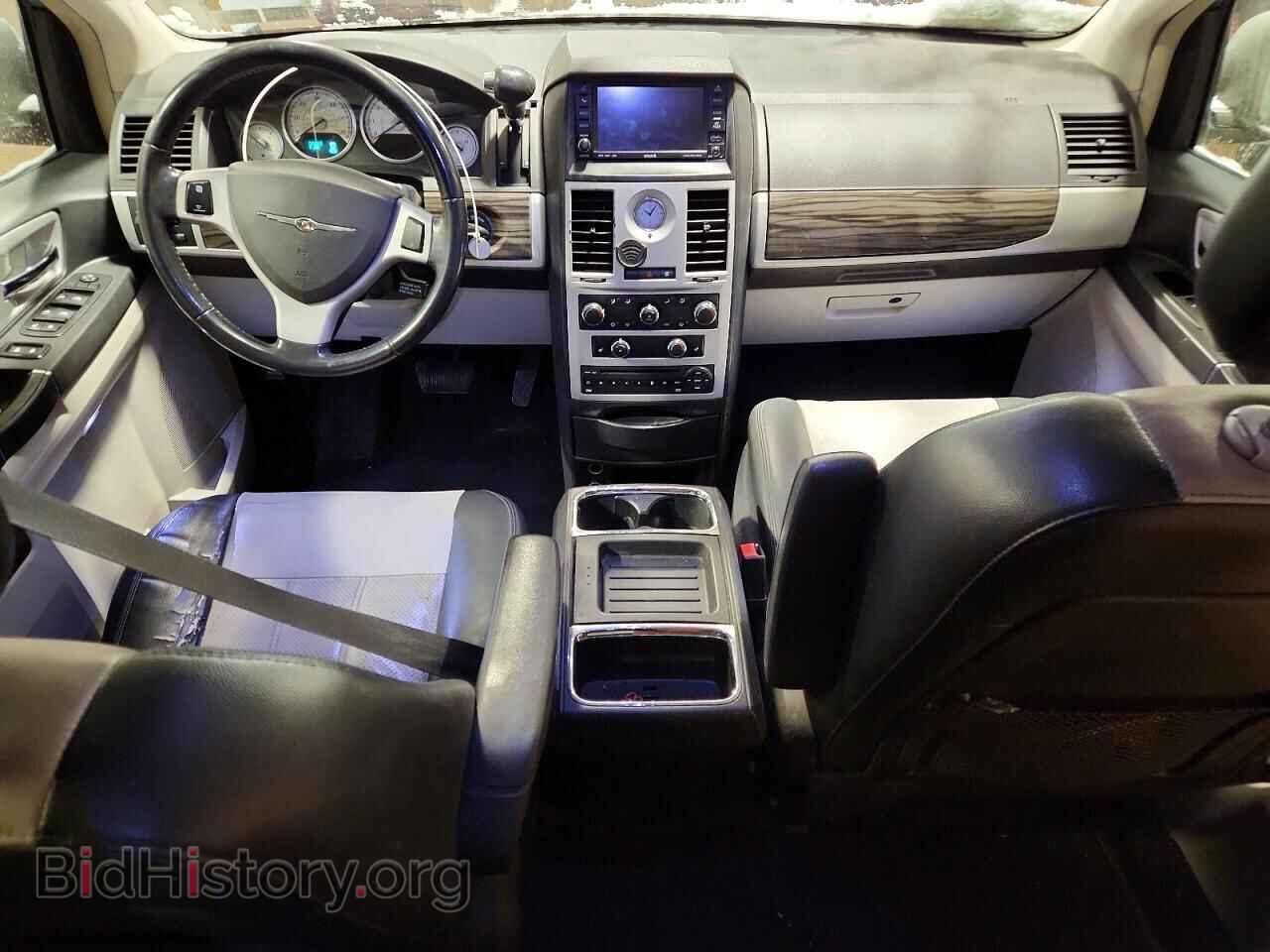 2010 CHRYSLER MINIVAN - VIN: 2A4RR5D17AR299792 - Фото 8