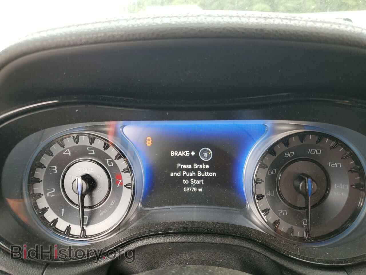 2019 CHRYSLER 300 - VIN: 2C3CCAGG0KH679476 - Фото 9