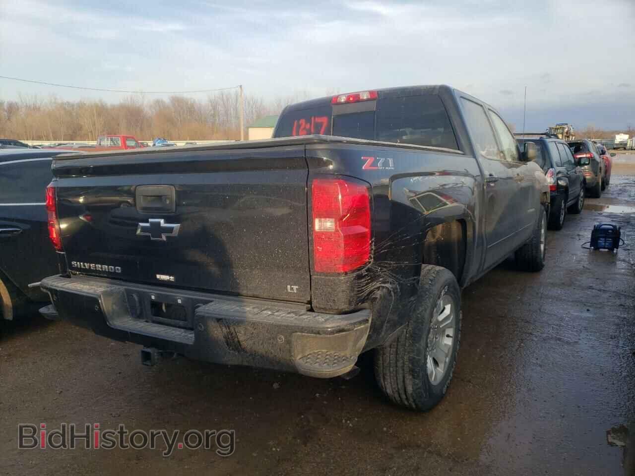 2018 CHEVROLET SILVERADO - VIN: 3GCUKREC5JG452834 - Фото 3