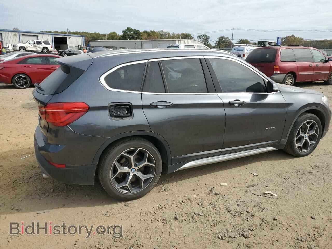 2016 BMW X1 - VIN: WBXHT3C38G5F65181 - Фото 3