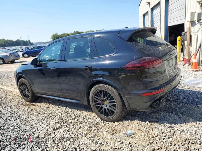2016 Porsche CAYENNE (VIN WP1AD2A23GLA71219) — photo 2 of 12