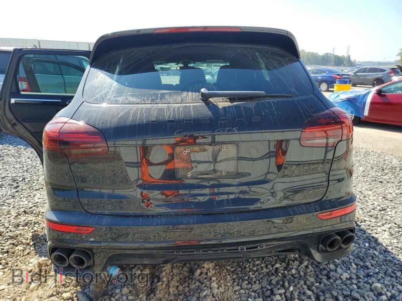2016 Porsche CAYENNE (VIN WP1AD2A23GLA71219) — photo 6 of 12