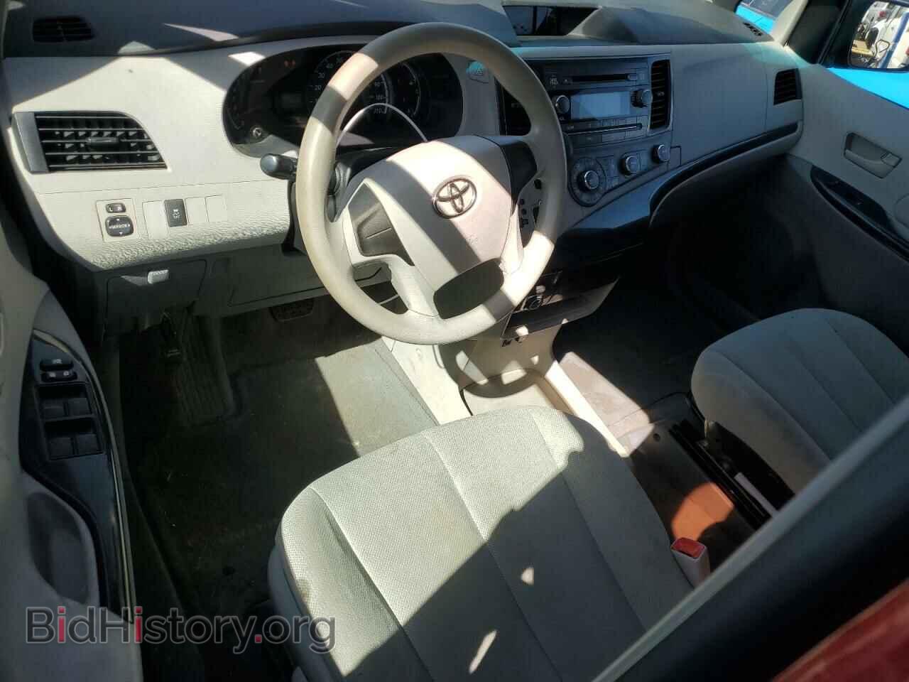 2011 TOYOTA SIENNA - VIN: 5TDKA3DC3BS005270 - Фото 8