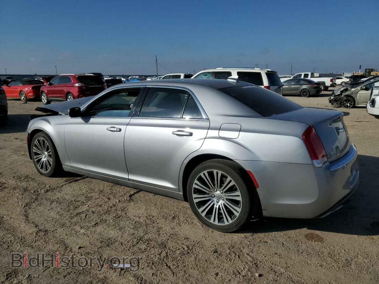 2015 CHRYSLER 300 - VIN: 2C3CCAAG1FH820246 - Фото 2