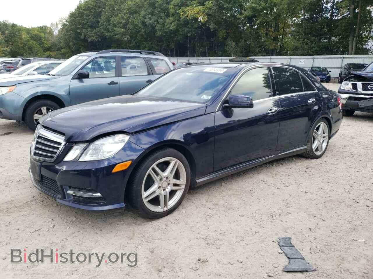 Photo WDDHF8JB6DA737046 - MERCEDES-BENZ E-CLASS 2013