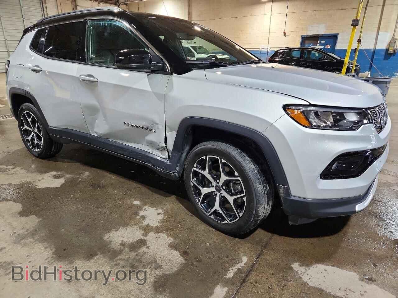 2025 Jeep COMPASS (VIN 3C4NJDCN1ST511787) — photo 4 of 13