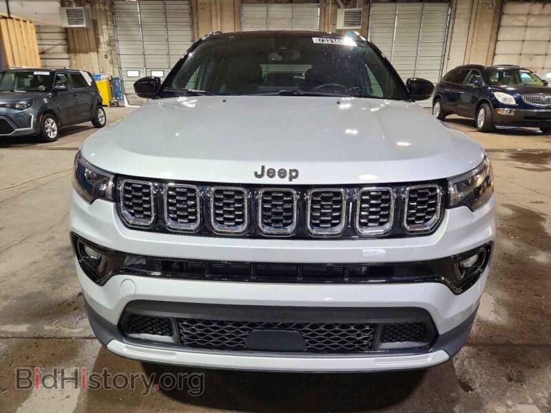 2025 Jeep COMPASS (VIN 3C4NJDCN1ST511787) — photo 5 of 13