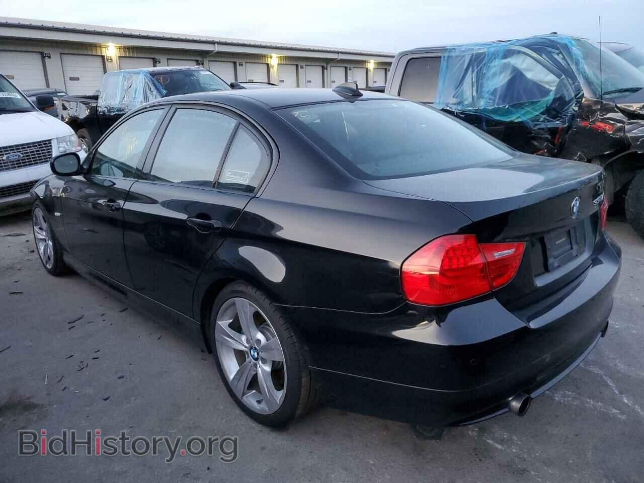2011 BMW 3 SERIES - VIN: WBAPM5C59BE577314 - Фото 2