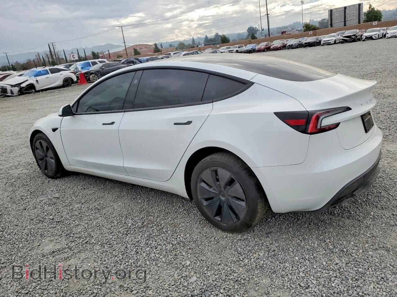 2025 TESLA MODEL 3 - VIN: 5YJ3E1EA7SF054678 - Фото 2